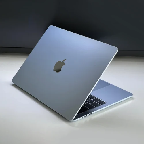 Apple MacBook Air M5